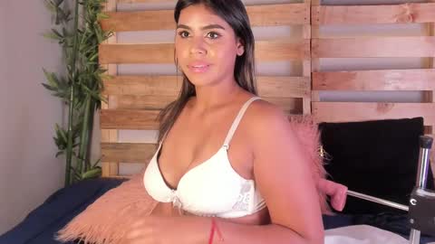 Snapshot of kylie_smith20 chatting on March 9, 2:07 am Kylie online show from March 9, 2:07 am