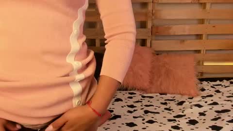 Snapshot of kylie_smith20 chatting on February 12, 7:56 pm Kylie online show from February 12, 7:56 pm