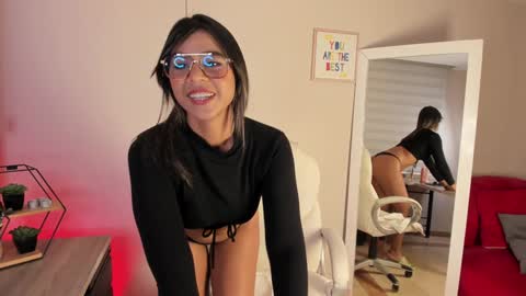 Snapshot of kylie_smith20 chatting on February 5, 8:14 pm Kylie online show from February 5, 8:14 pm