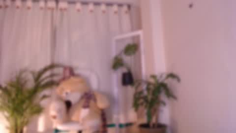 Snapshot of l_e_a chatting on January 13, 7:32 am l_e_a online show from January 13, 7:32 am