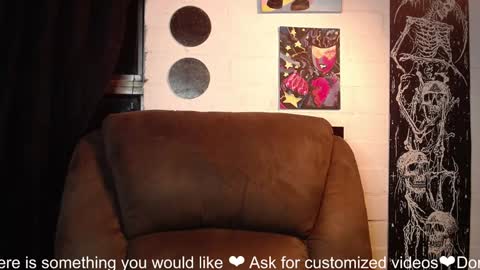 Snapshot of la_femme_fatale_ chatting on January 17, 2:39 am Hanna FREE ONLYFANS online show from January 17, 2:39 am