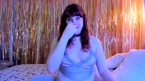 Snapshot of laceylust666 chatting on February 23, 1:46 am Chelsea Poe online show from February 23, 1:46 am