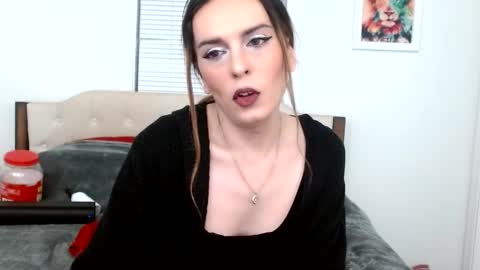 Lacey Phoenix online show from February 15, 1:42 am