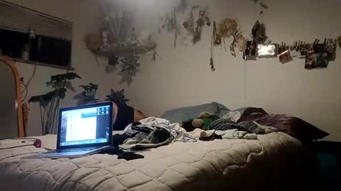 Snapshot of lacybell chatting on September 13, 2:36 am lacybell online show from September 13, 2:36 am
