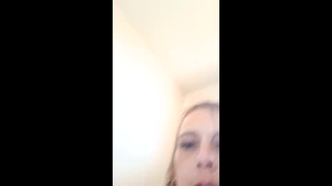 Snapshot of lacybell chatting on March 6, 4:49 pm lacybell online show from March 6, 4:49 pm