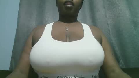 Snapshot of lady_dearra chatting on September 10, 1:28 am lady_dearra online show from September 10, 1:28 am