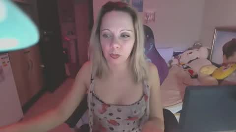 lady_smile69 online show from February 20, 3:08 pm