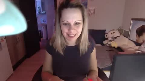 lady_smile69 online show from February 12, 5:05 am