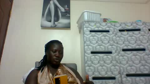 Snapshot of ladyblossoms19 chatting on January 13, 8:58 pm lindah32 online show from January 13, 8:58 pm