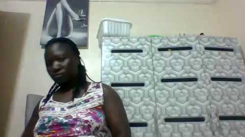 Snapshot of ladyblossoms19 chatting on January 9, 12:35 am lindah32 online show from January 9, 12:35 am