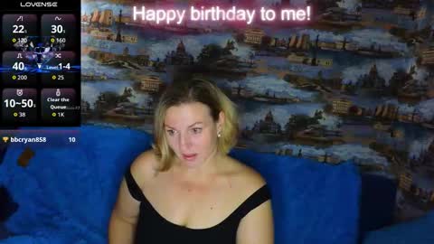 Snapshot of ladylucky_ chatting on September 11, 2:46 am ladylucky_ online show from September 11, 2:46 am