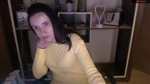 Snapshot of laimapinch_ chatting on December 9, 5:30 pm Laima online show from December 9, 5:30 pm