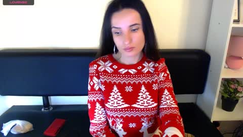 Snapshot of laimapinch_ chatting on December 24, 11:49 am Laima online show from December 24, 11:49 am
