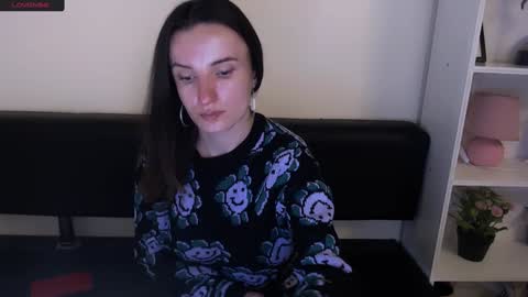 Snapshot of laimapinch_ chatting on January 10, 12:58 pm Laima online show from January 10, 12:58 pm