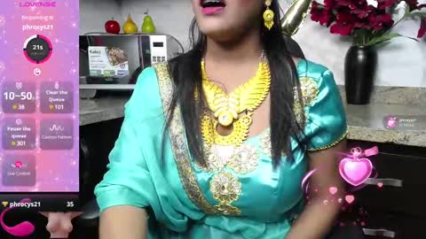 Snapshot of lakshmirani617378 chatting on February 26, 6:26 pm Laskhmirani online show from February 26, 6:26 pm