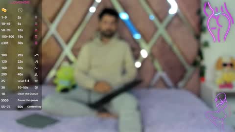 lalau online show from September 18, 12:03 am
