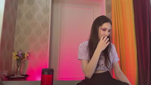 Snapshot of lana_say chatting on December 17, 8:32 pm LANA Schedule in BIO online show from December 17, 8:32 pm