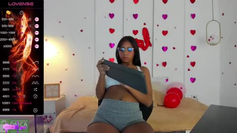Snapshot of lana_starlet chatting on February 14, 9:43 pm katiuska online show from February 14, 9:43 pm