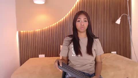 Snapshot of lana_starlet chatting on February 19, 8:52 pm katiuska online show from February 19, 8:52 pm