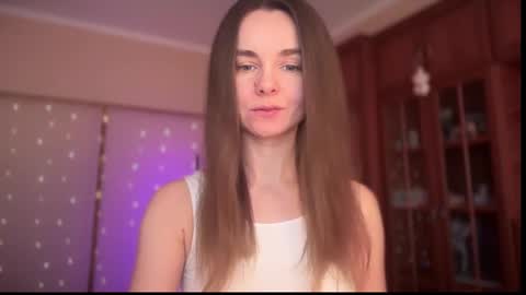 Snapshot of lanaloulou chatting on February 21, 10:07 am Lana online show from February 21, 10:07 am