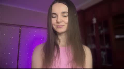 Snapshot of lanaloulou chatting on March 5, 11:27 pm Lana online show from March 5, 11:27 pm