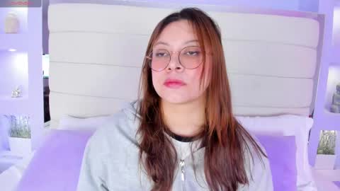 Lanna online show from February 15, 11:50 am
