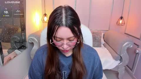 Lanna online show from September 17, 11:46 am