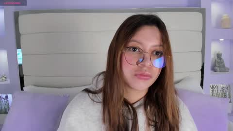 Lanna online show from March 12, 12:04 pm
