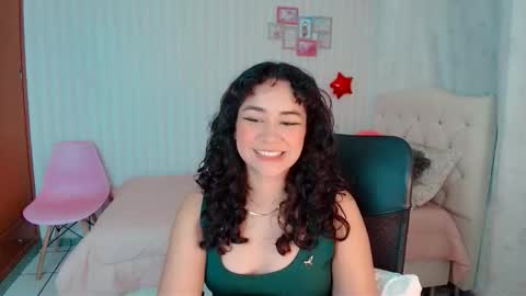Larissas online show from September 12, 8:55 pm