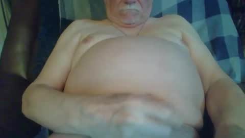 Snapshot of larryw01 chatting on September 14, 7:26 pm larryw01 online show from September 14, 7:26 pm