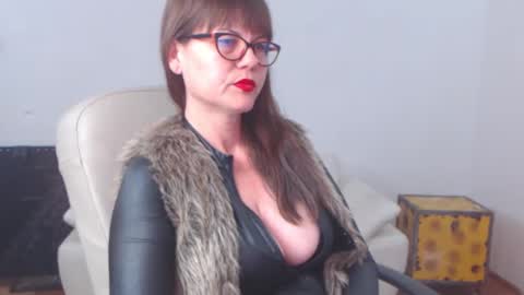 Jade online show from February 12, 9:33 pm