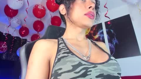 Snapshot of latin_goddessx chatting on February 17, 7:44 pm instagramlatin goddessx im nikoll online show from February 17, 7:44 pm