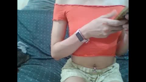 Snapshot of latinfemb0y chatting on September 9, 6:13 am latinfemb0y online show from September 9, 6:13 am