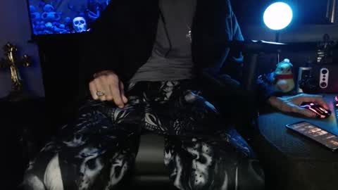 latinlover513 online show from February 24, 6:27 am