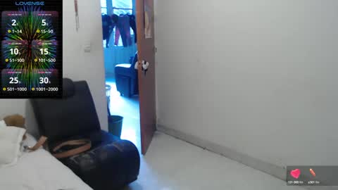laura_foxx2379 online show from February 9, 8:56 pm