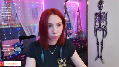 Snapshot of laura_olssen chatting on February 17, 3:44 pm Kate online show from February 17, 3:44 pm