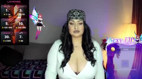 Snapshot of laura_sinner chatting on March 7, 5:28 pm Laura online show from March 7, 5:28 pm
