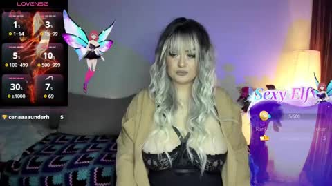 Snapshot of laura_sinner chatting on February 21, 5:42 pm Laura online show from February 21, 5:42 pm