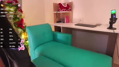Snapshot of laura_zans_ chatting on December 28, 3:26 pm Laura Zans I am sensual goddes and i was born for loveworshipping and enjoyment. online show from December 28, 3:26 pm