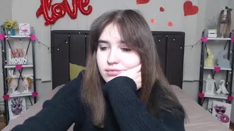 LauraHlot online show from February 24, 3:33 am