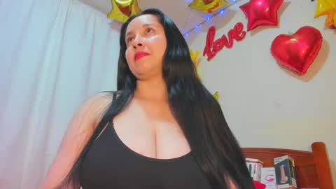 Snapshot of laureen777 chatting on January 10, 10:04 pm laureen777 online show from January 10, 10:04 pm