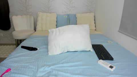 Snapshot of layla_vanegas chatting on January 9, 9:26 pm Layla Vanegas online show from January 9, 9:26 pm