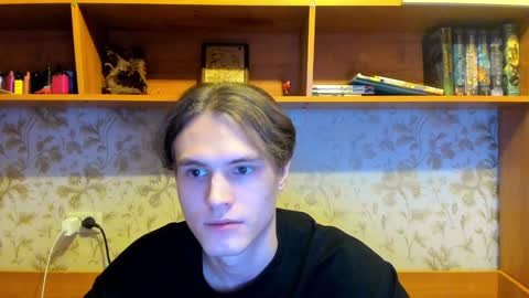 Snapshot of lazaret1k chatting on January 17, 12:42 am Vladi online show from January 17, 12:42 am