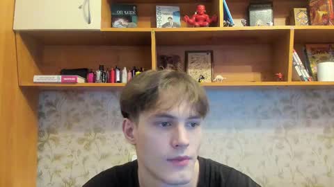 Snapshot of lazaret1k chatting on March 1, 9:07 am Vladi online show from March 1, 9:07 am