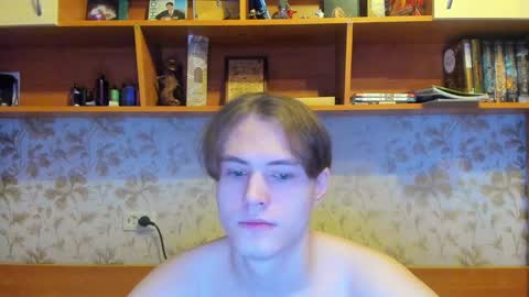Snapshot of lazaret1k chatting on December 17, 6:53 pm Vladi online show from December 17, 6:53 pm