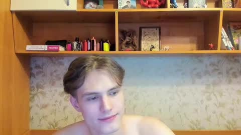 Snapshot of lazaret1k chatting on March 3, 8:32 pm Vladi online show from March 3, 8:32 pm