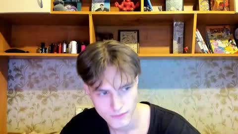 Snapshot of lazaret1k chatting on February 9, 2:40 pm Vladi online show from February 9, 2:40 pm