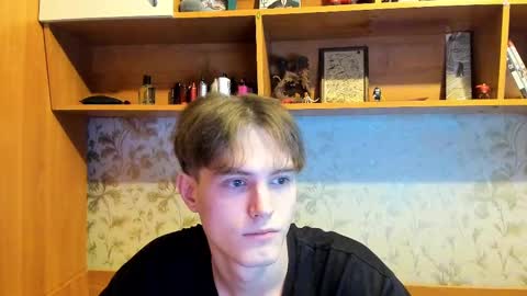 Snapshot of lazaret1k chatting on February 13, 5:11 pm Vladi online show from February 13, 5:11 pm