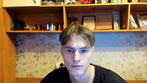 Snapshot of lazaret1k chatting on February 5, 6:26 pm Vladi online show from February 5, 6:26 pm