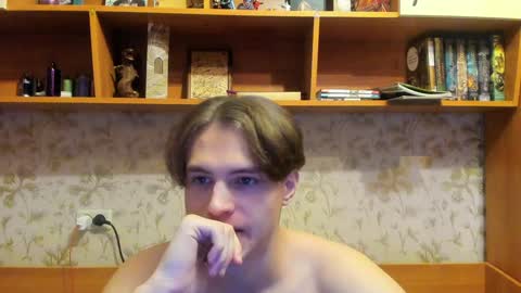 Snapshot of lazaret1k chatting on December 17, 10:32 pm Vladi online show from December 17, 10:32 pm